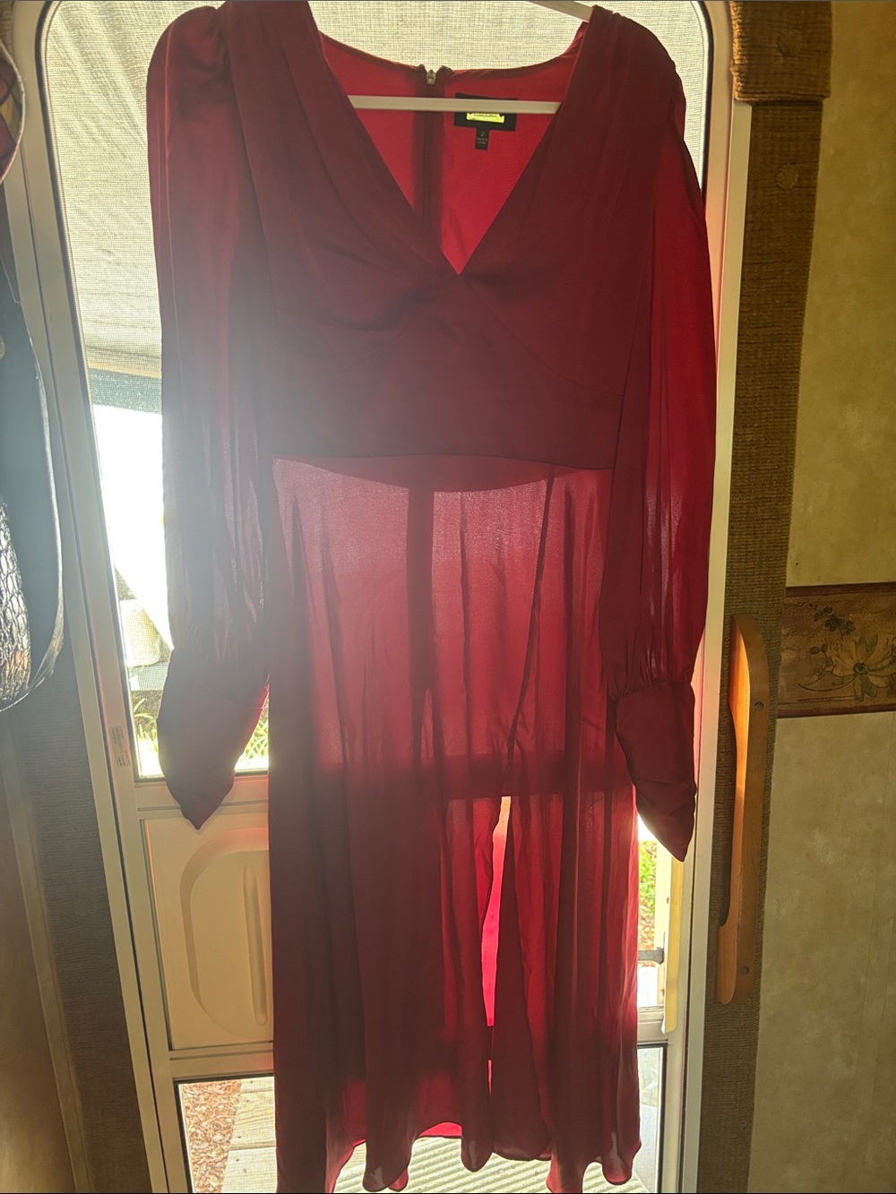 Alexia Admor Sheer Burgundy Long-Sleeve dress